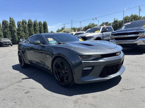 Used 2018 Chevrolet Camaro SS RWD image 1