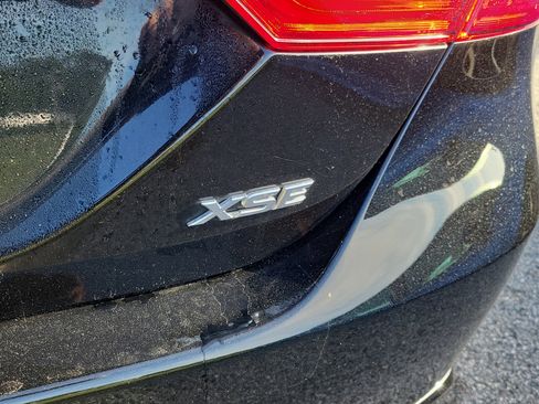 Used 2023 Toyota Camry XSE image 18