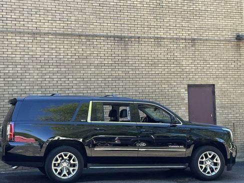 Used 2015 GMC Yukon XL SLT w/ HD Trailering Package AWD/4WD image 3