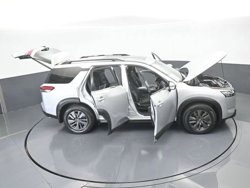 Used 2022 Nissan Pathfinder SV w/ SV Premium Package image 75