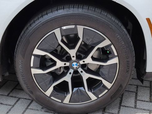 New 2025 BMW X3 xDrive30i w/ Convenience Package AWD/4WD image 11
