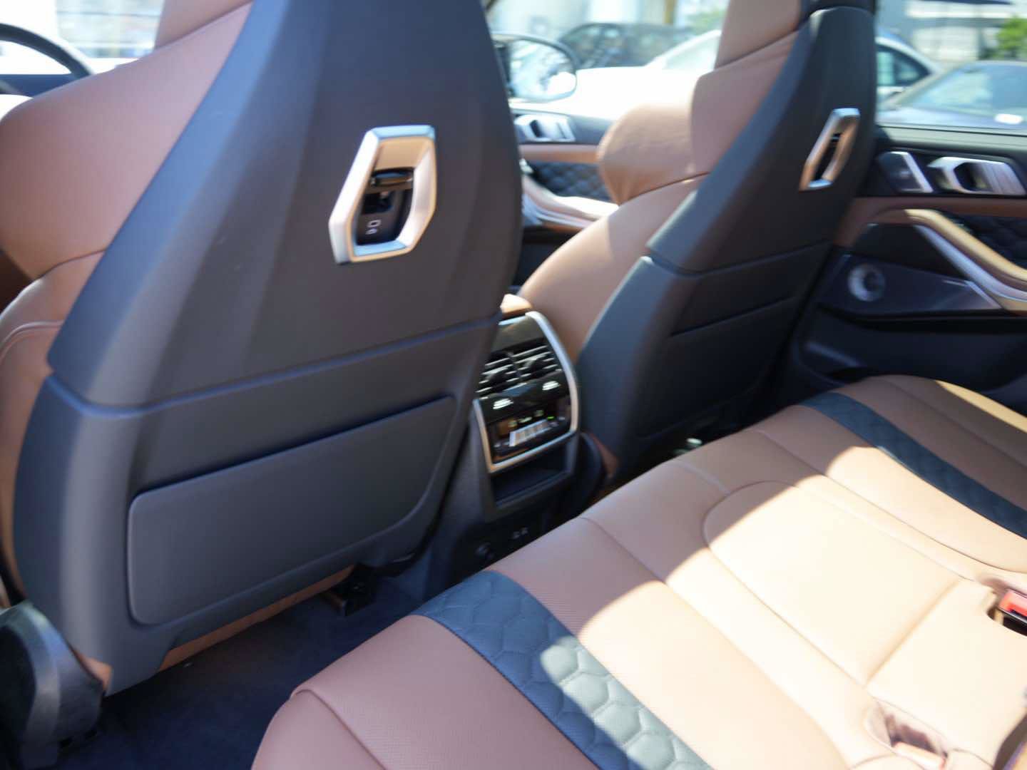 New 2026 BMW X5 M Competition w/ Executive Package AWD/4WD image 12