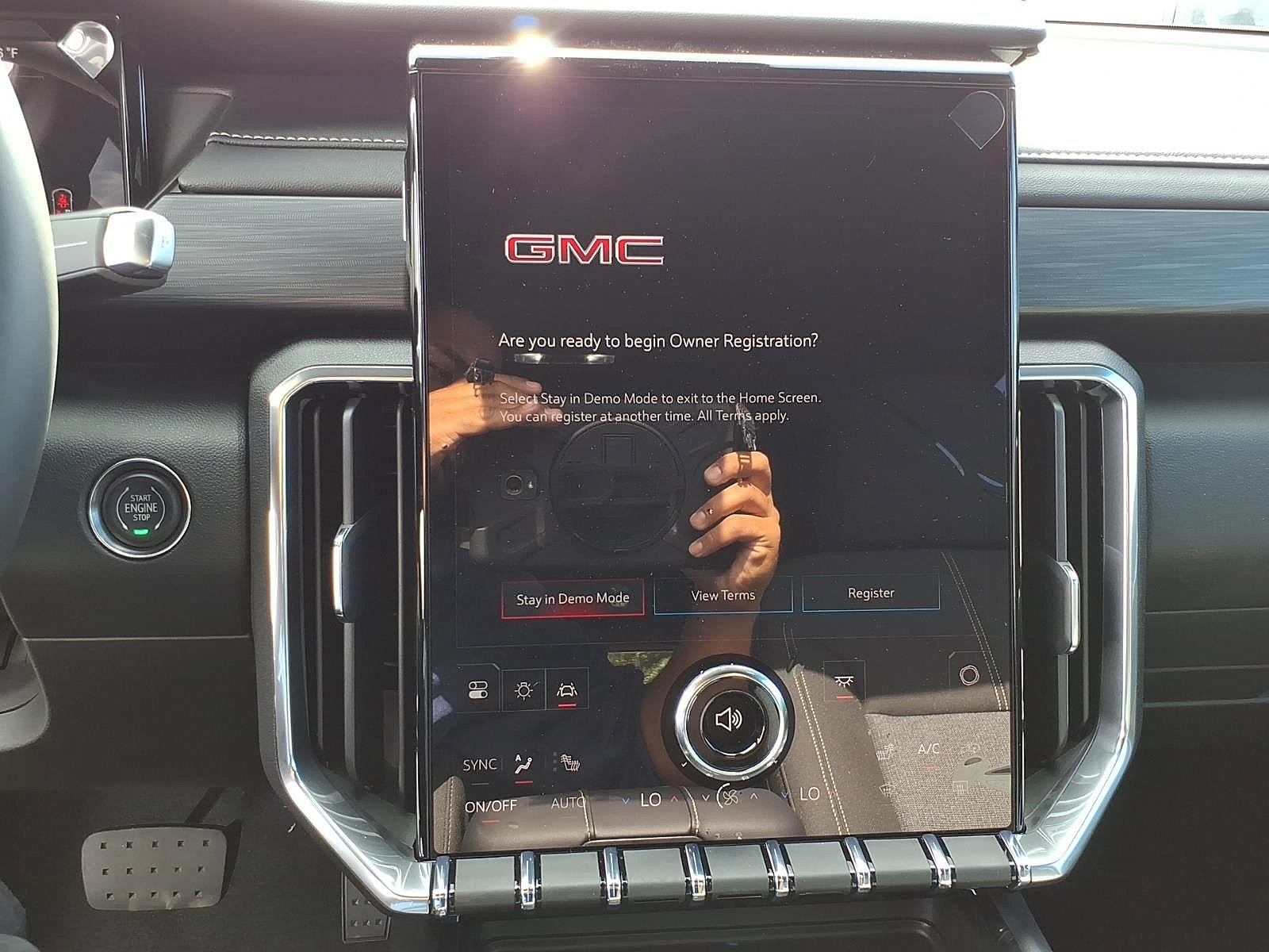 New 2027 GMC Acadia Elevation AWD/4WD image 21