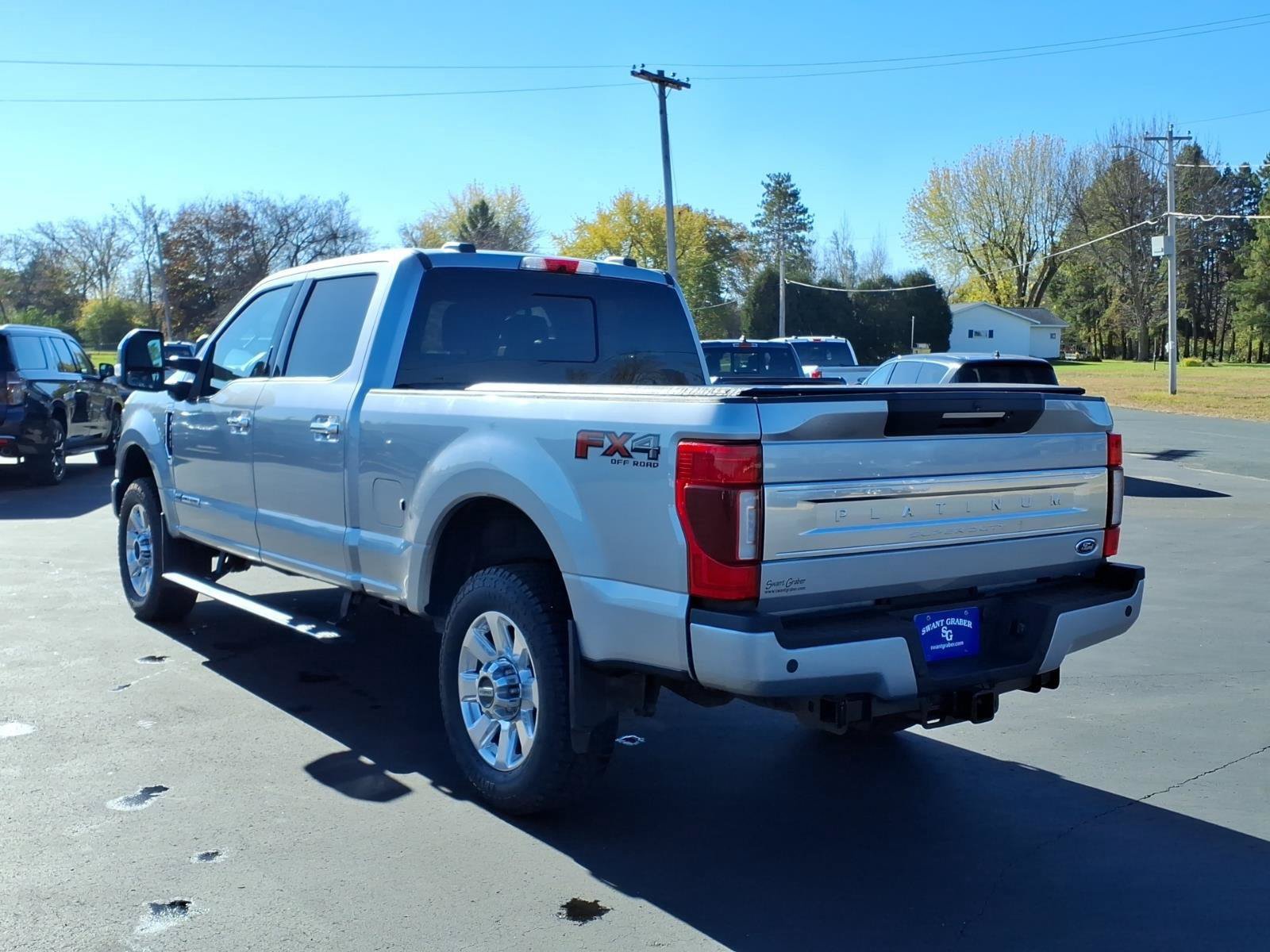 Used 2021 Ford F350 Platinum AWD/4WD image 3