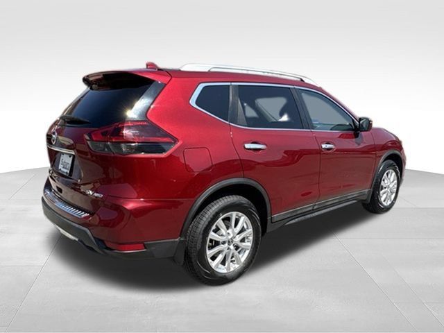 Used 2018 Nissan Rogue SV AWD/4WD image 7