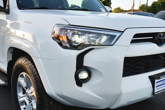 Used 2023 Toyota 4Runner SR5 Premium w/ Moonroof Package RWD image 12
