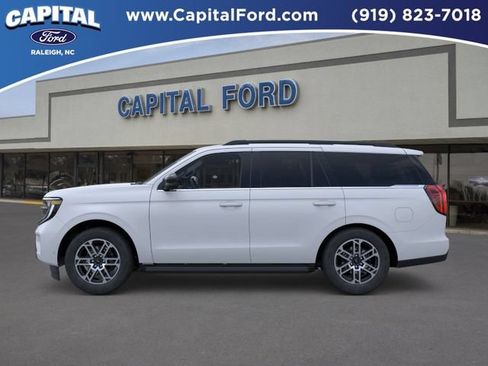New 2026 Ford Expedition Active AWD/4WD image 3