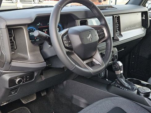 Used 2025 Ford Bronco Big Bend image 28