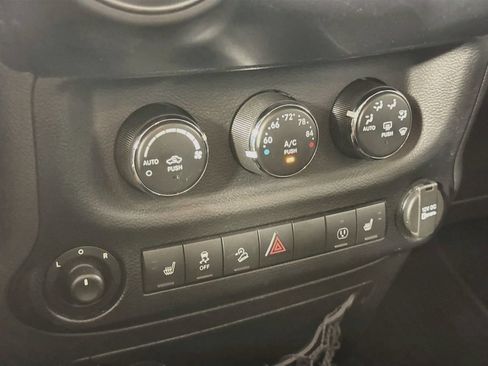 Used 2013 Jeep Wrangler Unlimited Sahara w/ Dual Top Group AWD/4WD image 17