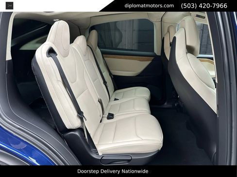 Used 2018 Tesla Model X 100D image 21