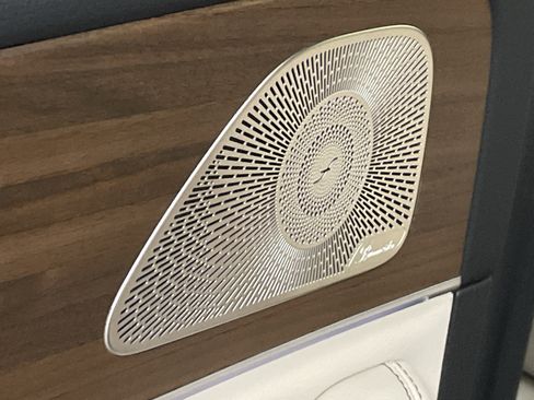 Used 2024 Mercedes-Benz GLE 450 4MATIC image 33