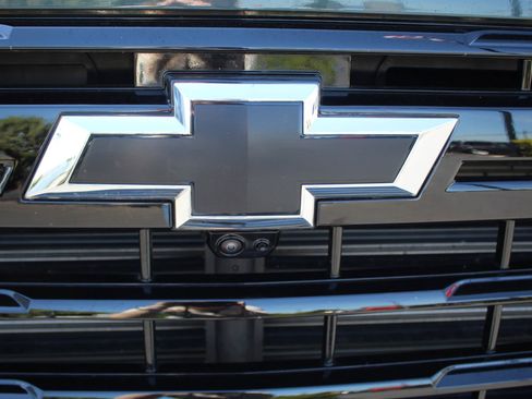 Used 2025 Chevrolet Silverado 3500 LT w/ Trail Boss Package AWD/4WD image 13