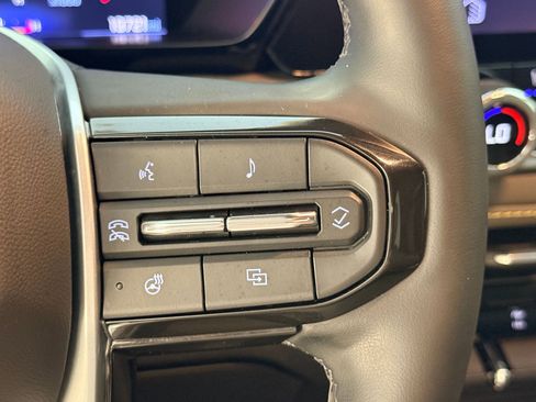 Used 2023 Chevrolet Colorado ZR2 w/ ZR2 Convenience Package III image 15