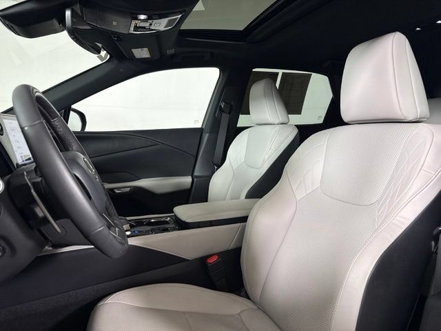 Certified 2025 Lexus RX 350 Premium w/ Accessory Package (Z1) AWD/4WD image 5