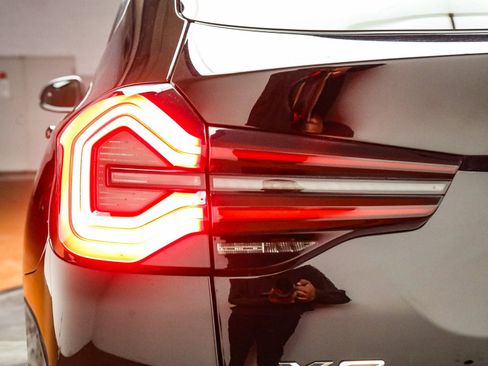 Certified 2023 BMW X3 xDrive30i w/ Premium Package image 11