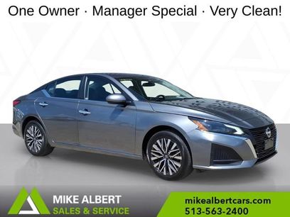 Used 2023 Nissan Altima 2.5 SV
