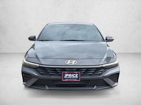 Used 2026 Hyundai Elantra Sport image 2