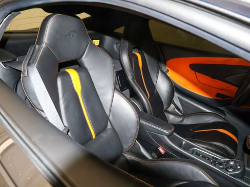 Used 2016 McLaren 570S Coupe RWD image 39