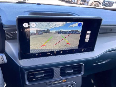 New 2025 Ford Maverick XL image 18