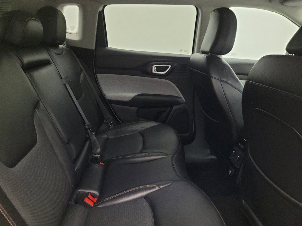 Used 2022 Jeep Compass Latitude w/ Sun and Sound Group AWD/4WD image 19