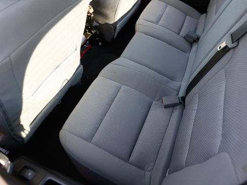 Used 2019 Chevrolet Silverado 1500 Custom w/ Custom Convenience Package image 13