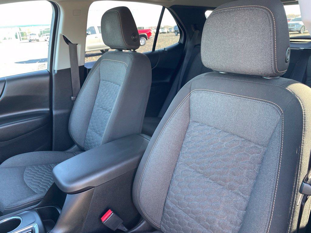 Used 2020 Chevrolet Equinox LT AWD/4WD image 11