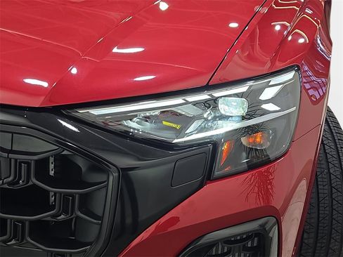 New 2025 Audi SQ8 Prestige image 32