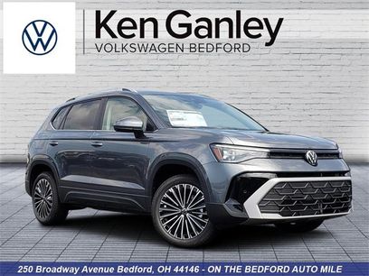 New 2025 Volkswagen Taos SE