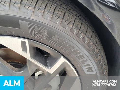 Used 2025 Kia Sportage SX image 23