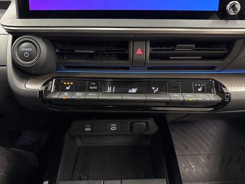 Certified 2024 Toyota Prius XLE image 26