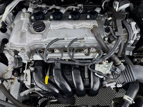 Used 2022 Toyota Corolla LE image 37