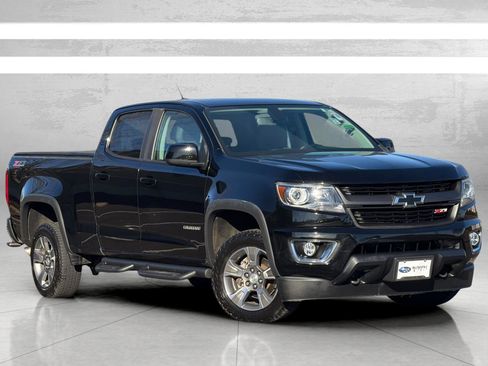 Used 2017 Chevrolet Colorado Z71 image 2