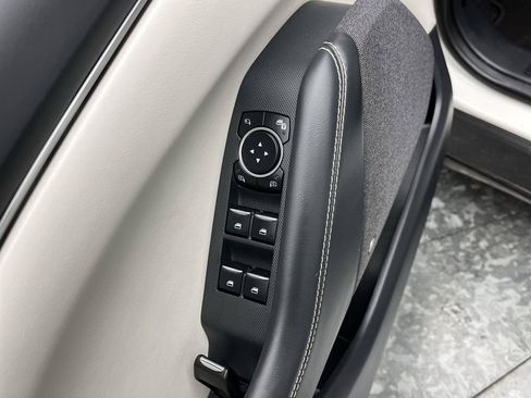 Certified 2024 Ford Mustang Mach-E Premium AWD/4WD image 9