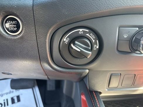 Certified 2024 Nissan Frontier PRO-4X w/ Off-Road Protection Package AWD/4WD image 32
