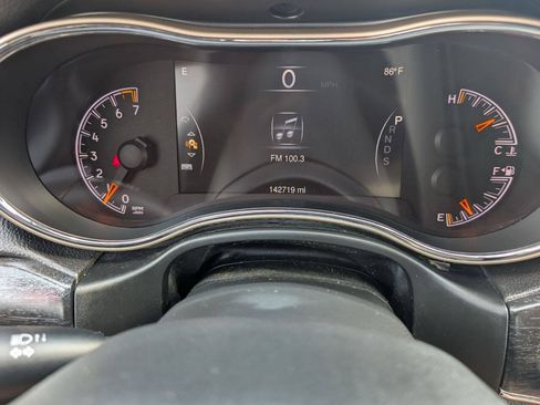 Used 2014 Jeep Grand Cherokee Limited w/ Trailer Tow Group IV AWD/4WD image 22