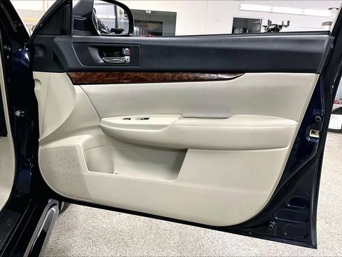 Used 2013 Subaru Legacy 2.5i Limited image 22