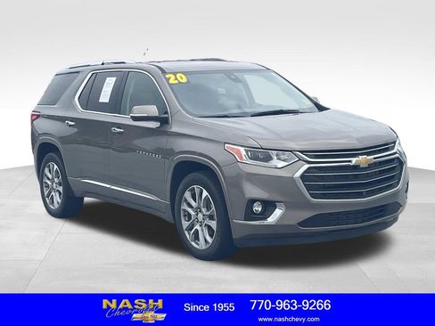 Used 2020 Chevrolet Traverse Premier w/ LPO, Floor Liner Package FWD image 1
