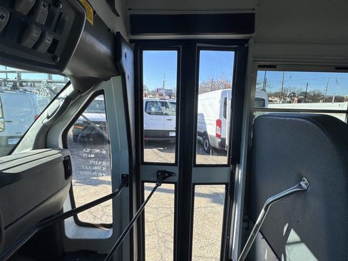 Used 2007 Chevrolet Express 3500 w/ School Bus Package image 7