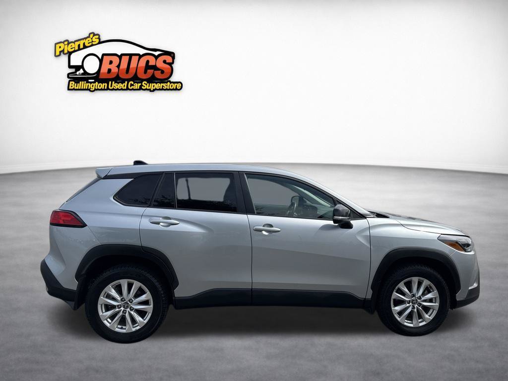 Used 2025 Toyota Corolla Cross LE AWD/4WD image 6