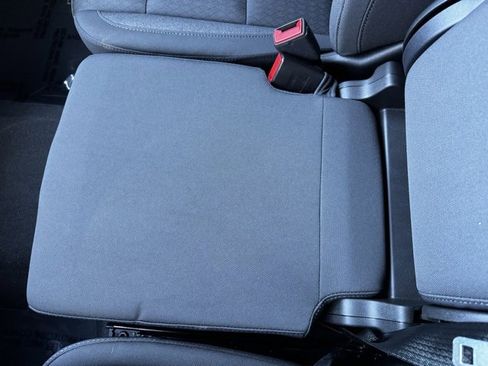 Used 2025 Chevrolet Silverado 3500 LT w/ Convenience Package image 18