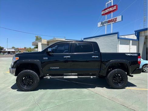 Used 2017 Toyota Tundra Limited w/ Limited Premium Package AWD/4WD image 13