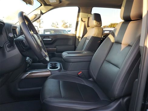 Used 2021 Chevrolet Silverado 1500 LT Trail Boss w/ Convenience Package II image 18