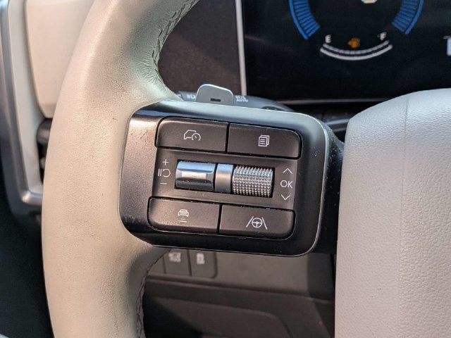 Used 2025 Hyundai Santa Fe SEL FWD image 19