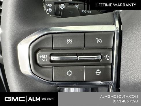 New 2026 GMC Acadia Denali w/ Super Cruise Package FWD image 29