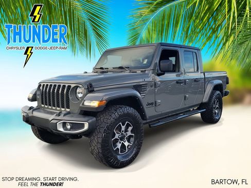 Certified 2022 Jeep Gladiator Sport image 2