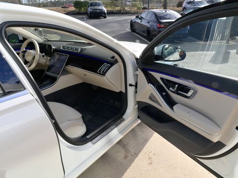 Used 2022 Mercedes-Benz S 580 4MATIC Sedan image 56