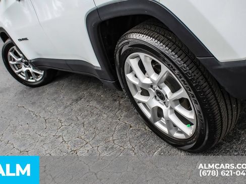 Used 2025 Jeep Compass Limited AWD/4WD image 14