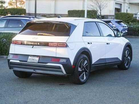 Certified 2025 Hyundai Ioniq 5 SE image 5