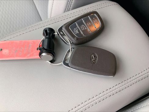 Used 2020 Hyundai Tucson SEL image 13