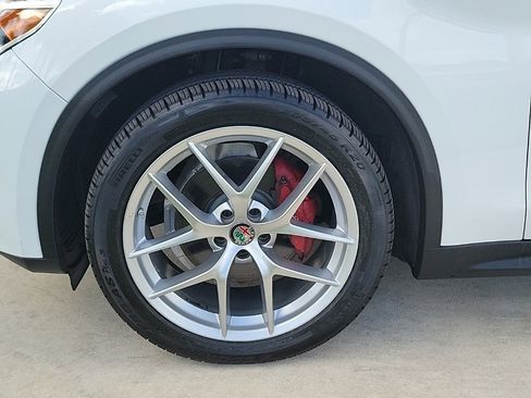 Used 2019 Alfa Romeo Stelvio Ti Sport w/ Quick Order Package 22S Sport image 3